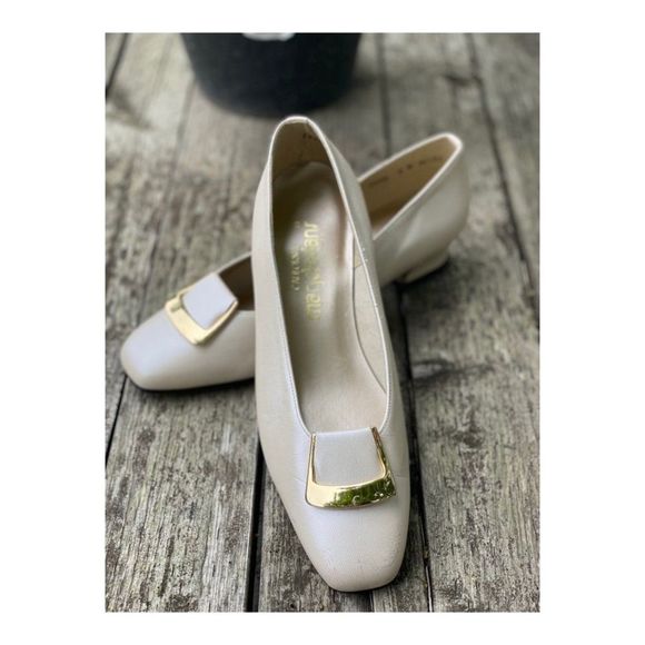 Vintage Magdesians California Pumps Metallic Cream Gold Buckle Square Toe Chunk - Picture 9 of 9